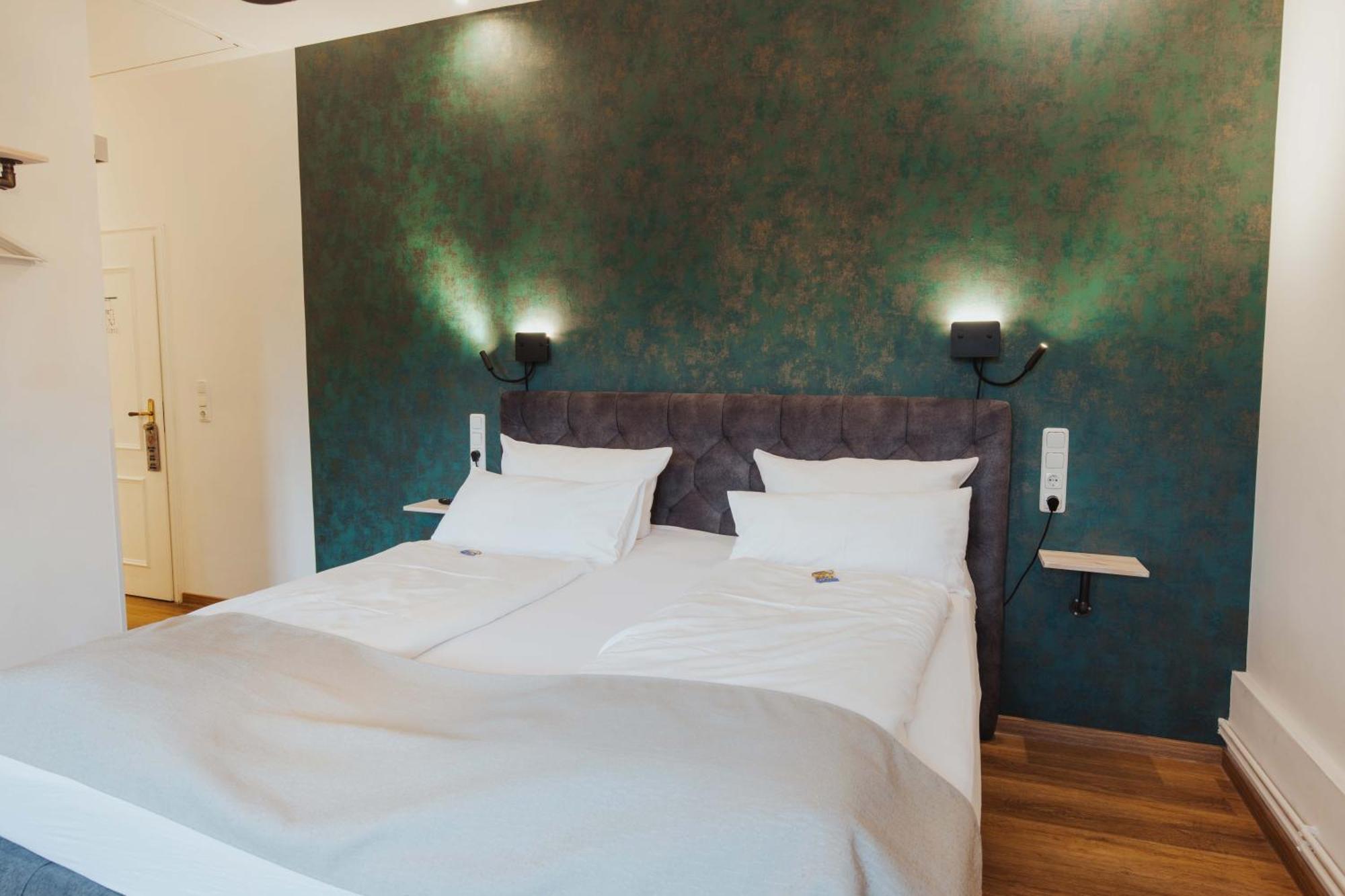 Hotel Butz シャルボイツ エクステリア 写真