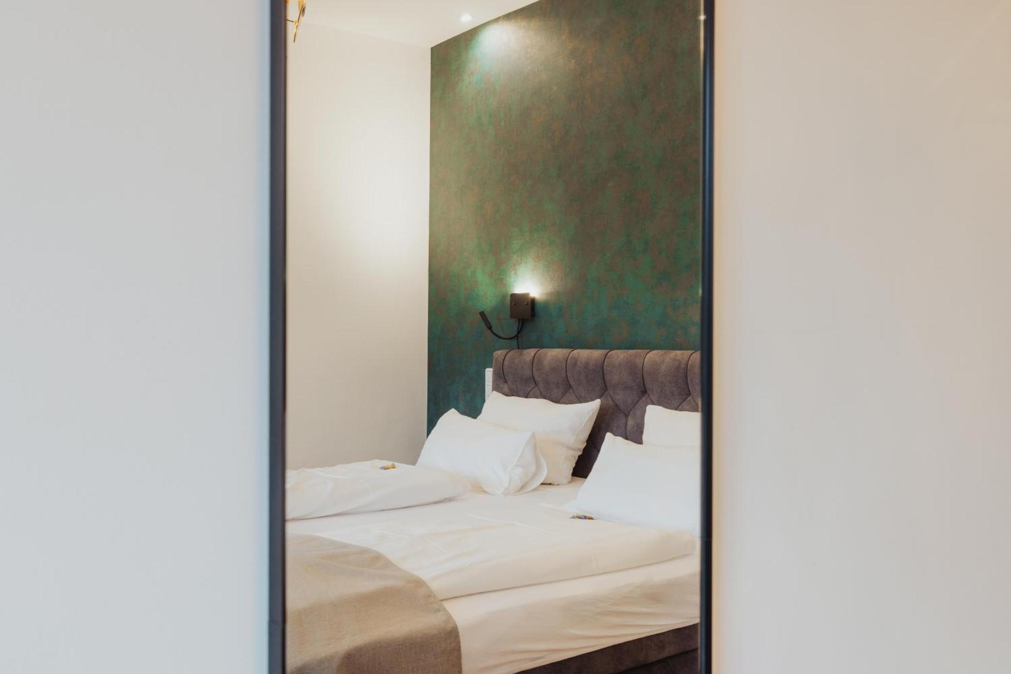 Hotel Butz シャルボイツ エクステリア 写真